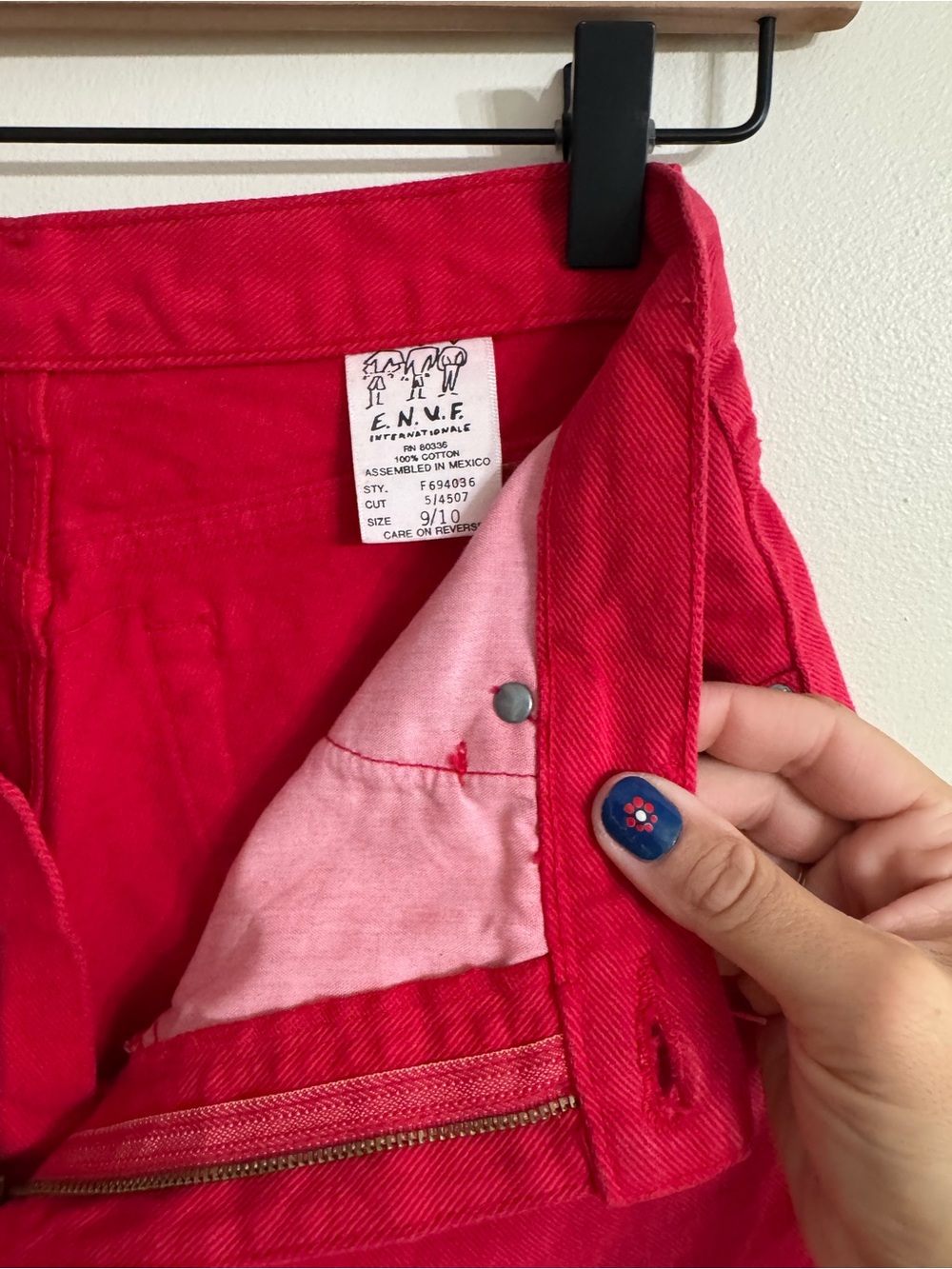 vintage e.n.u.f. red denim shorts - Picture 5 of 6